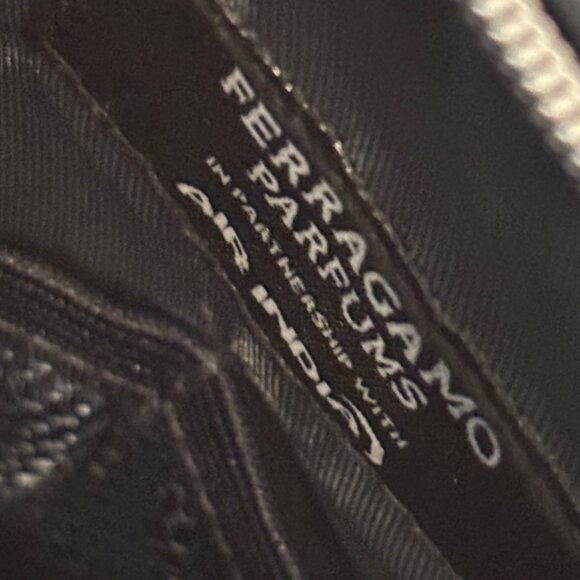 Ferragamo Blue Cosmetic Amenity Bag Skincare Kit First Class Air India New - Picture 8 of 8